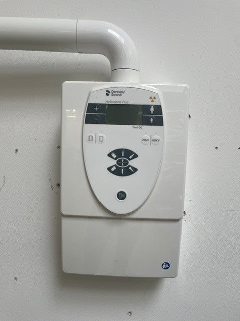 Sirona Heliodent Plus Bj. 2021 gebraucht
